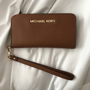 Michael Kors Wristlet Wallet